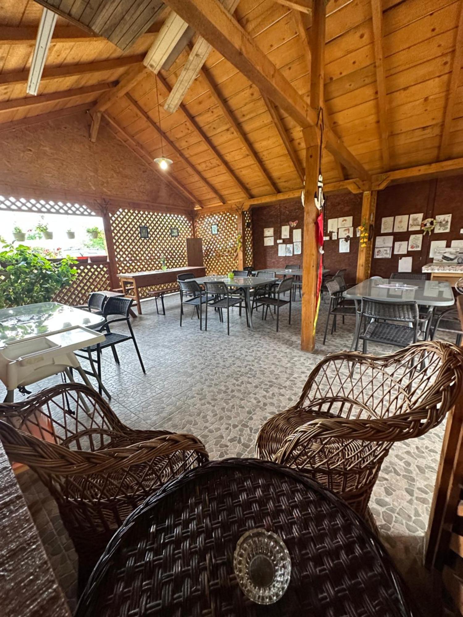 Casa Cu Flori Corbu Hotel คอร์บู ภายนอก รูปภาพ